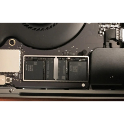 Apple_MacBook_Pro_A1706_SSD_repairing_fixing_services_best_offer_in_Dubai